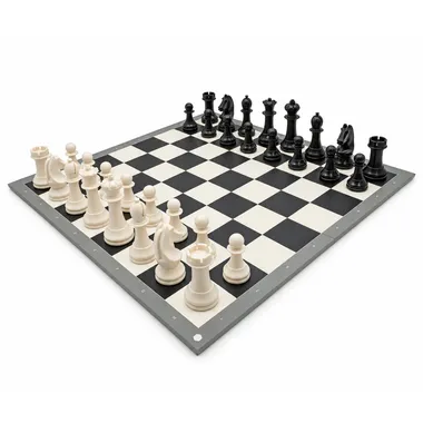 Schaakspel World Chess Academy Edition in beginopstelling op opvouwbaar schaakbord