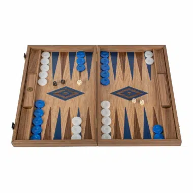 Backgammonspel in eikenhout en notenhout met blauwe en witte pionnen - Le Palais des Échecs